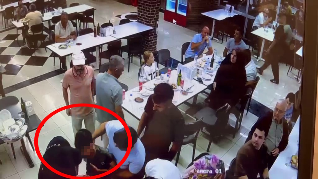 10 Yaşındaki Çocuk Heimlich Manevrasıyla Hayata Döndü