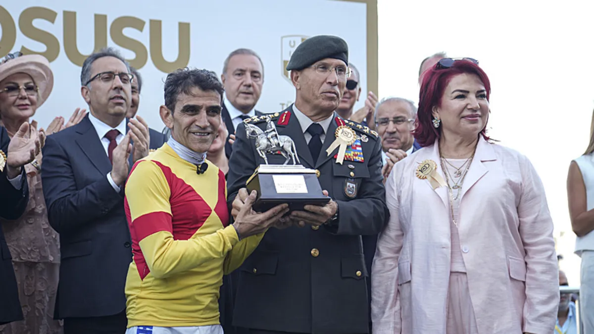 100. Gazi Koşusu'nda Büyük Final: Ödüller Sahiplerini Buldu