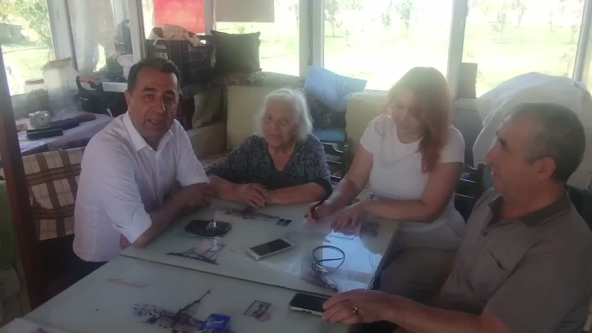 100 Yaşında Partiye Üye Oldu: 'Yaş Sadece Rakam