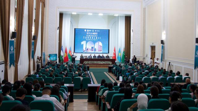 100 yıl sonra Semerkant'ta tarihi Türkoloji kurultayı