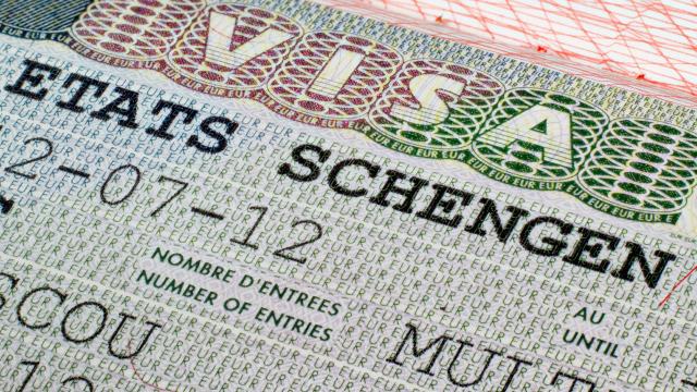 11 AB ülkesinden Rus vatandaşlarına vize kısıtlaması talebi