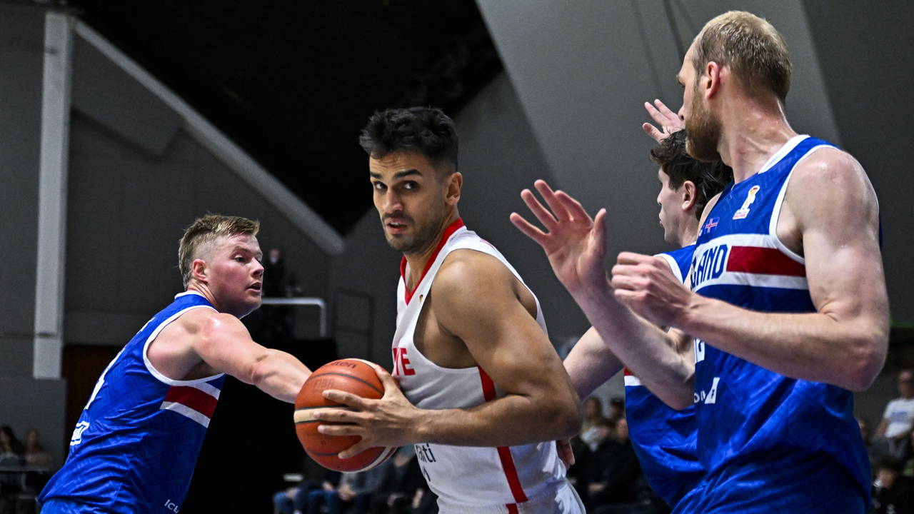 12 Dev Adam, İzlanda'yı 110-73 Devirdi: 2027 Dünya Kupası Vizesi Alındı