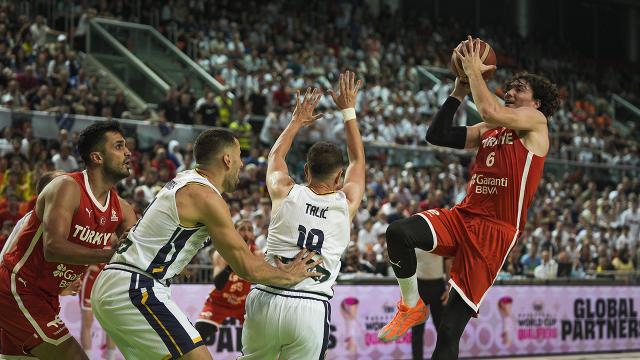 12 Dev Adam namağlup lider: İsviçre maçı öncesi son durum