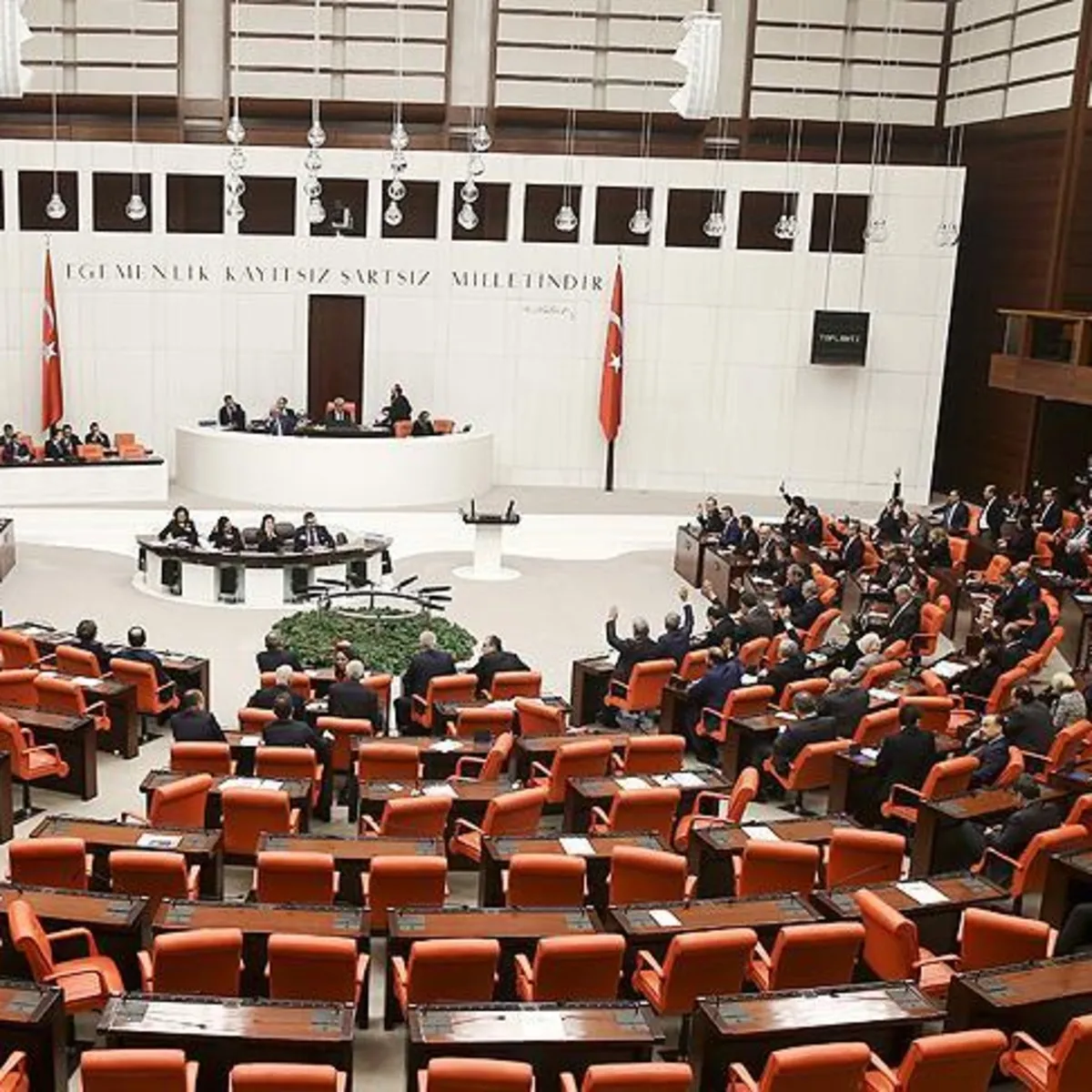 12. Yargı Paketi komisyondan geçti: İcra, miras ve noterlik işlemlerinde yeni dönem