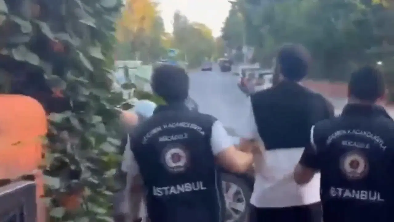 13 İlde Sahte Belgelerle Vatandaşlık Operasyonu: 26 Tutuklama