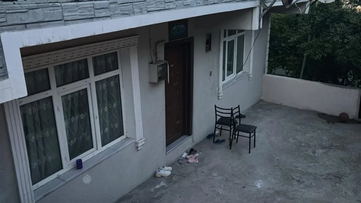 15 bıçak darbesiyle eşini öldürdü: Çocuğumla göz göze gelince durdum