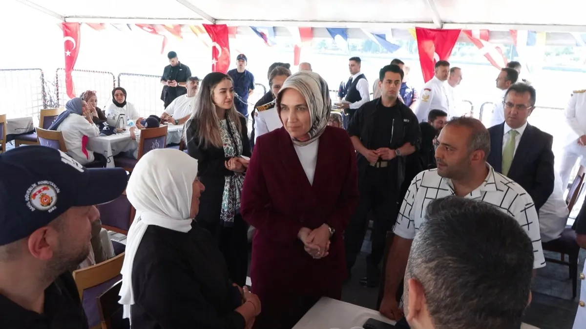15 Temmuz'un 10'uncu yılında şehit aileleri ve gaziler Boğaz turunda buluştu