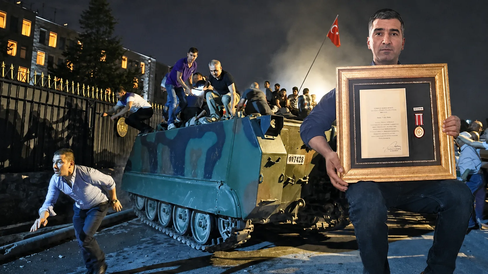 15 Temmuz gazisi: Tanktan düştüm, 4 ameliyat geçirdim ama hainlere unutamayacakları ders verdik