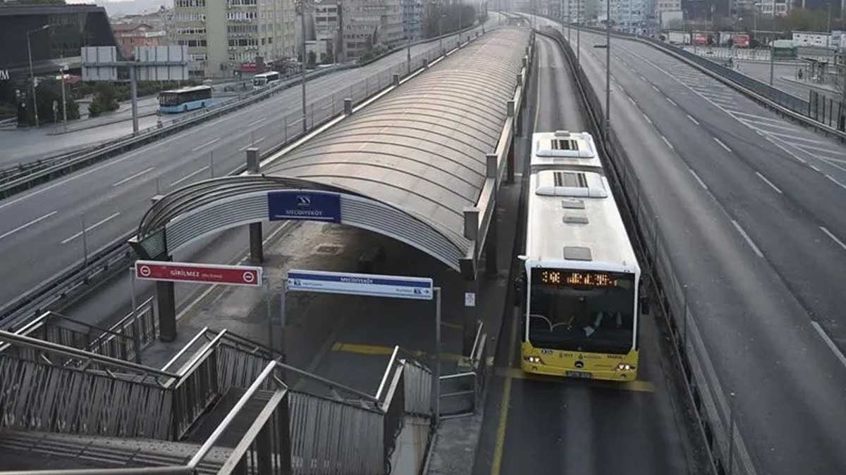 15 Temmuz anma törenlerinde İstanbul'da ulaşım düzenlemesi: Metrobüs durakları kapalı