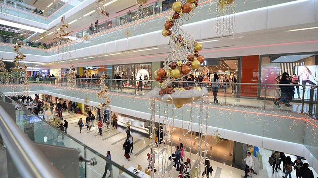 15 Temmuz'da AVM'ler Açık mı? Çalışma Saatleri ve Resmi Tatil Detayları