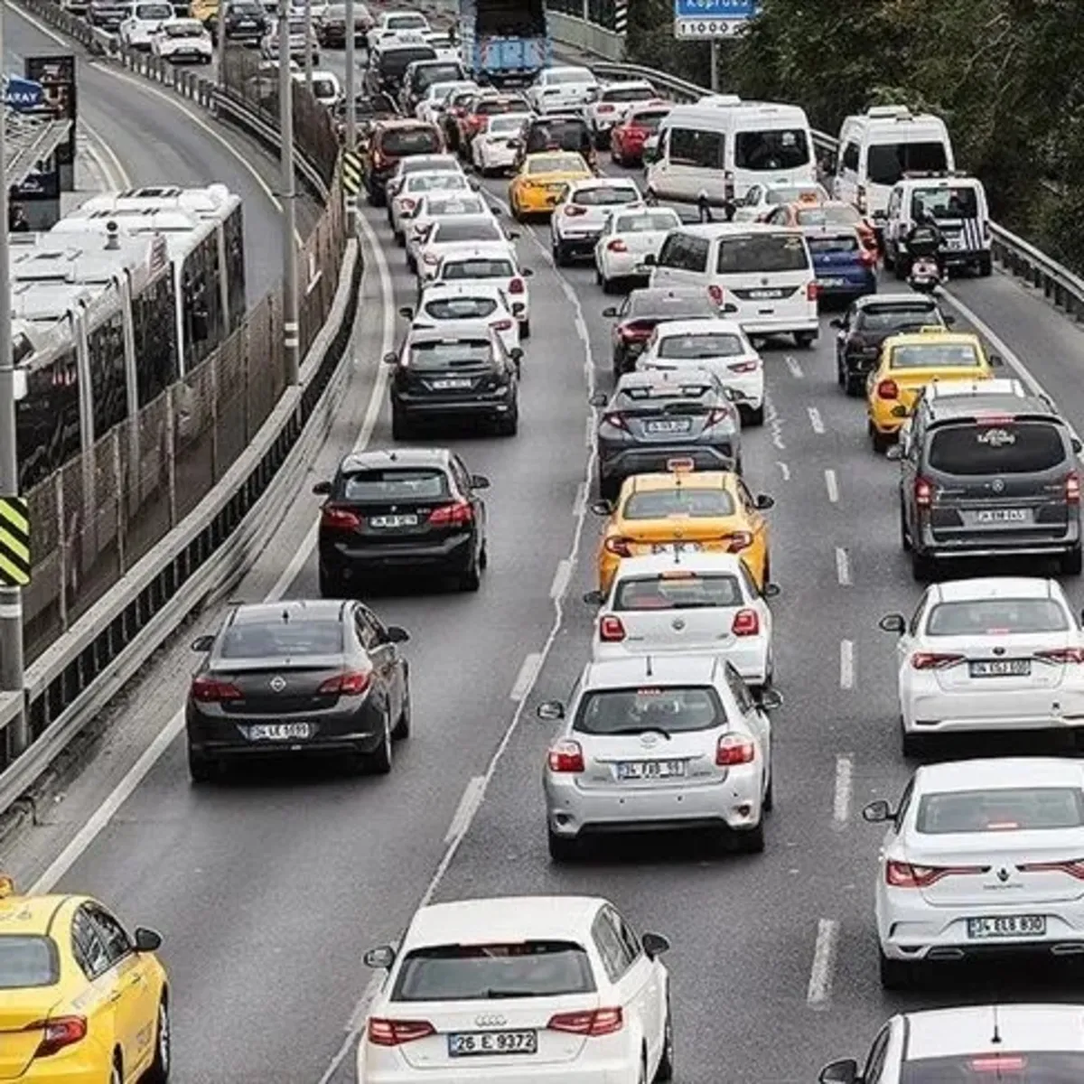 15 Temmuz'da toplu ulaşım ücretsiz: Resmi Gazete'de karar yayımlandı