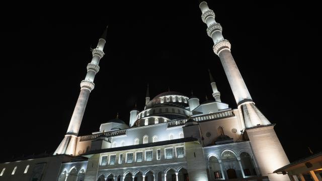 15 Temmuz'un 10. yılında camilerde sela okunacak