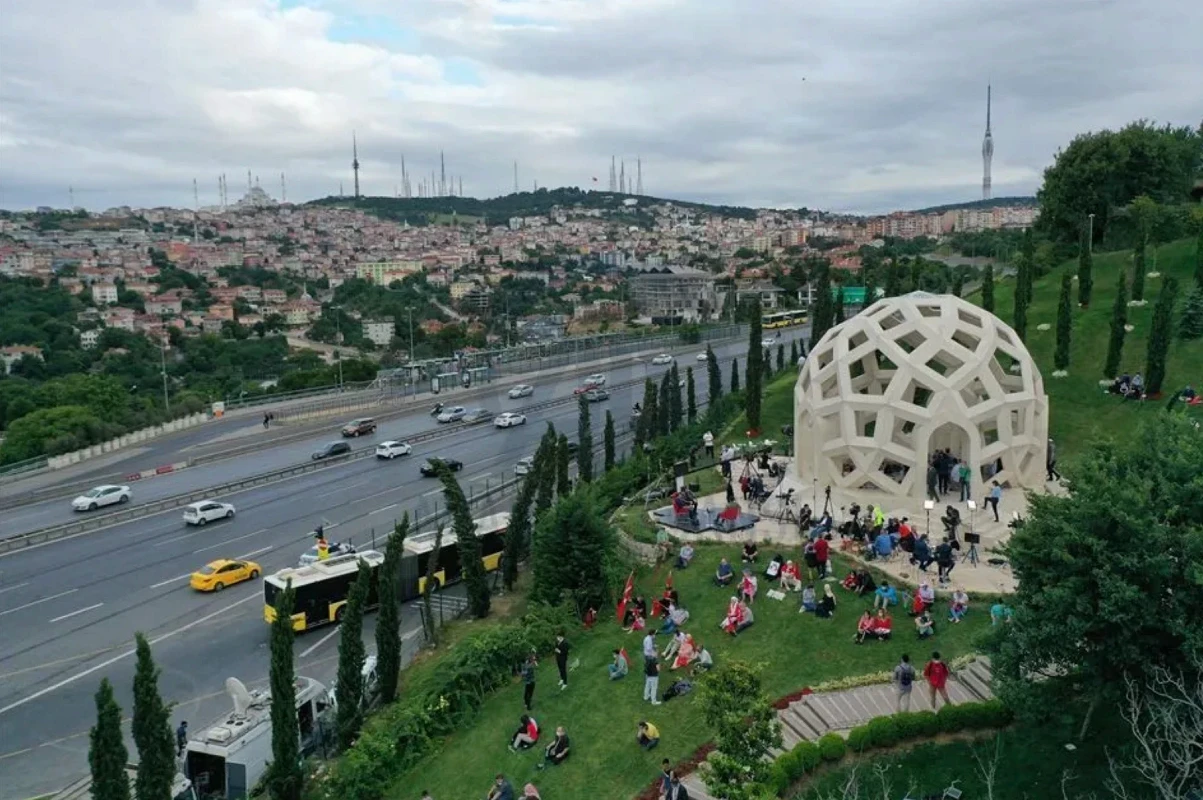 15 Temmuz'un Kahramanlık Destanı Taşa Kazındı
