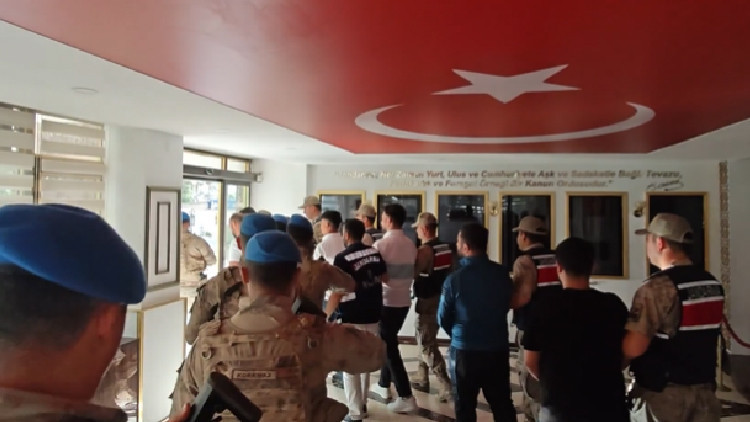 16 ilde dev operasyon: 10 milyar 166 milyonluk para hareketliliği