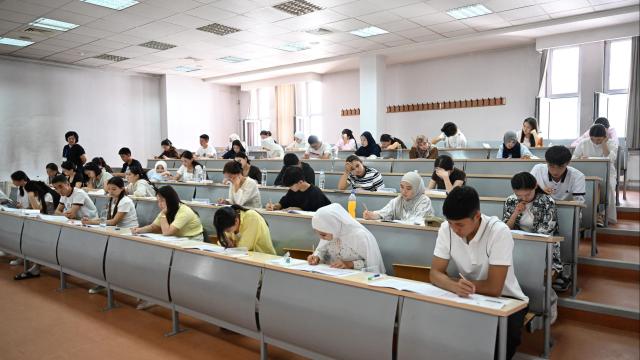 17 bin 322 aday Manas Üniversitesi için yarıştı