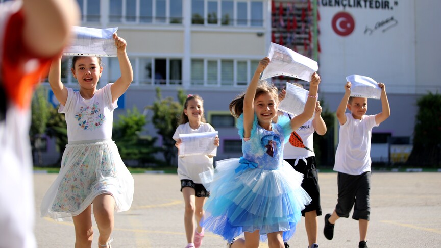 Yaklaşık 18 milyon öğrenci yaz tatiline giriyor