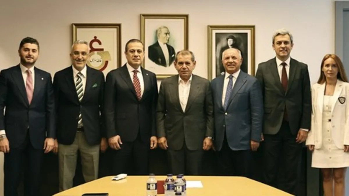 1905 GSYİAD Başkanı Dursun Özbek'i Ziyaret Etti