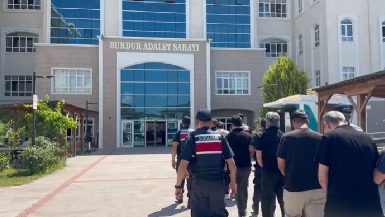 28 İlde Büyük Dolandırıcılık Operasyonu: 206 Şüpheli Gözaltında