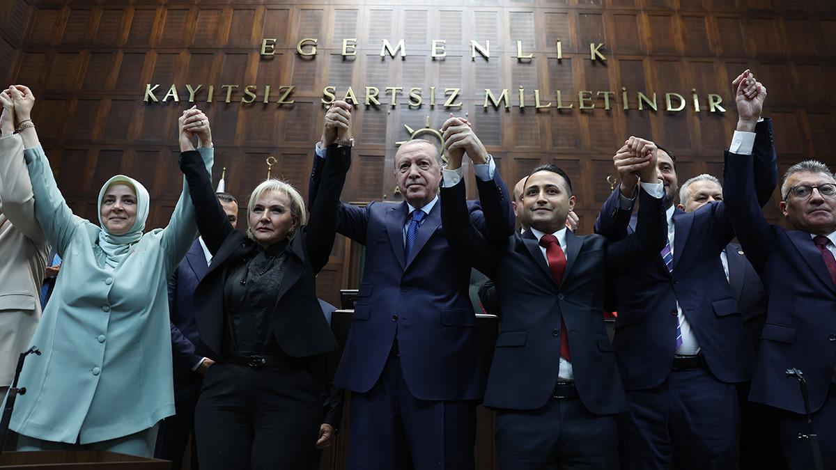 3 yılda 3 parti: Nimet Özdemir AK Parti'ye katılıyor