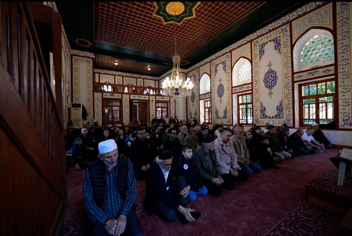 4 asırlık Kandilli Camii bayramda yeniden ibadete açıldı