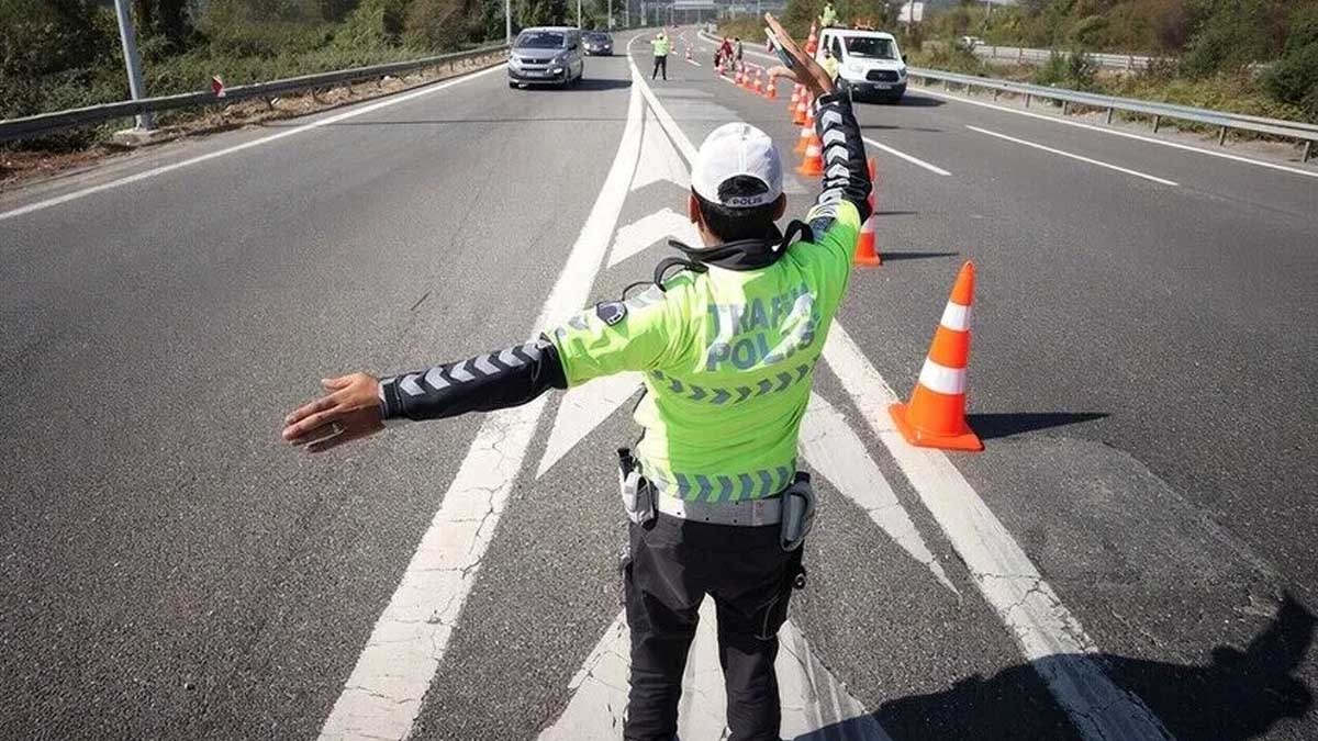4 Ekim İstanbul'da Kapalı Yollar: Hangi Güzergahlar Trafiğe Kapanacak