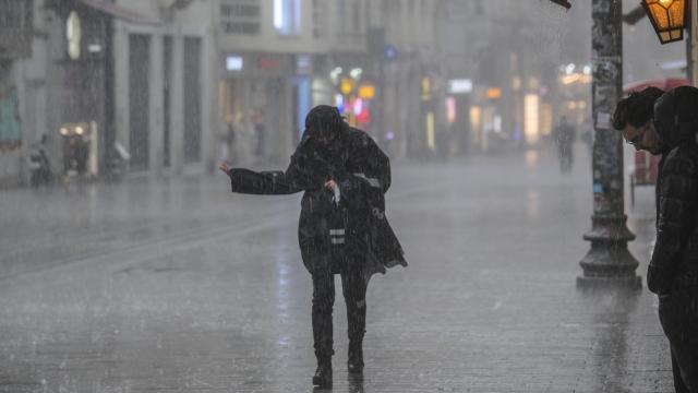 4 İl İçin Sarı Uyarı: Kuvvetli Yağışa Dikkat