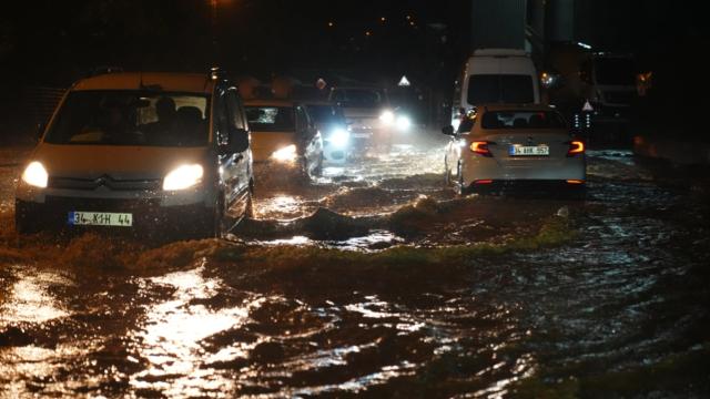 6 İlde Eğitime Ara: Aşırı Yağış ve Fırtına Tatili