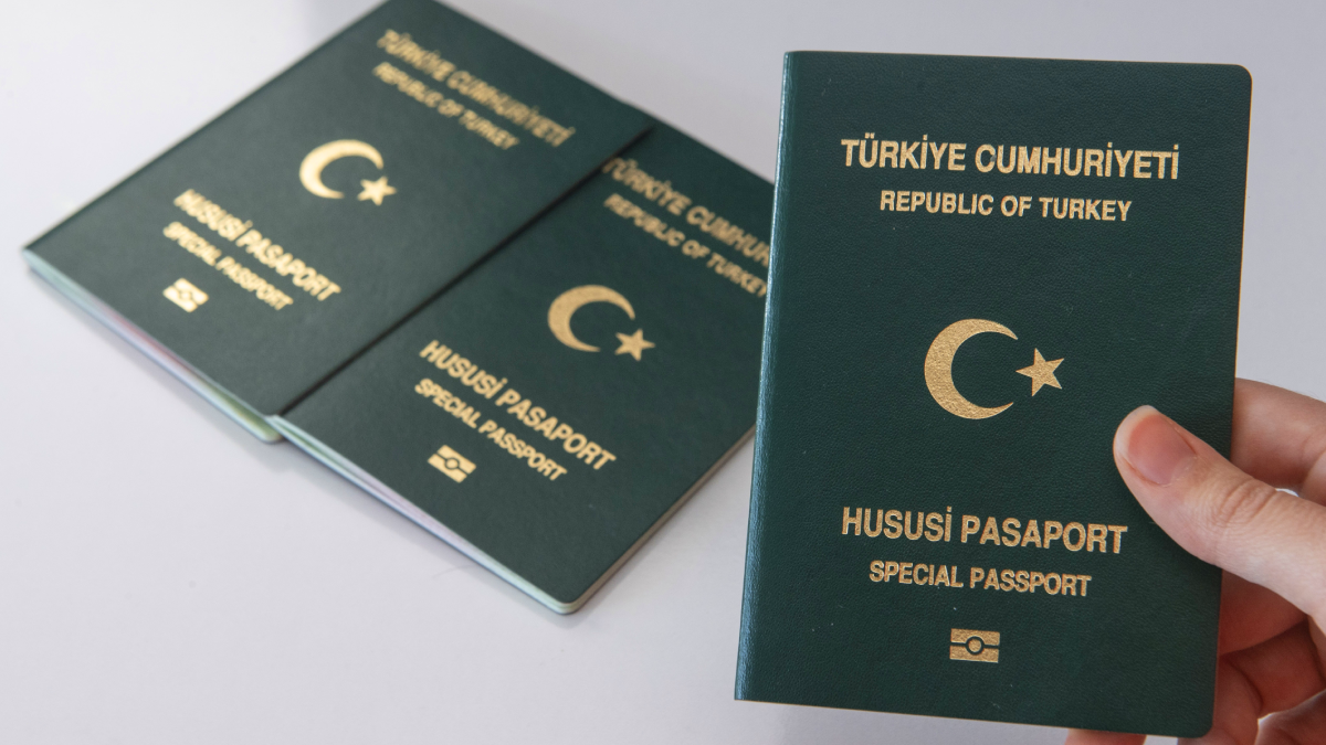 6 Meslek Grubu Yeşil Pasaport İçin Harekete Geçti