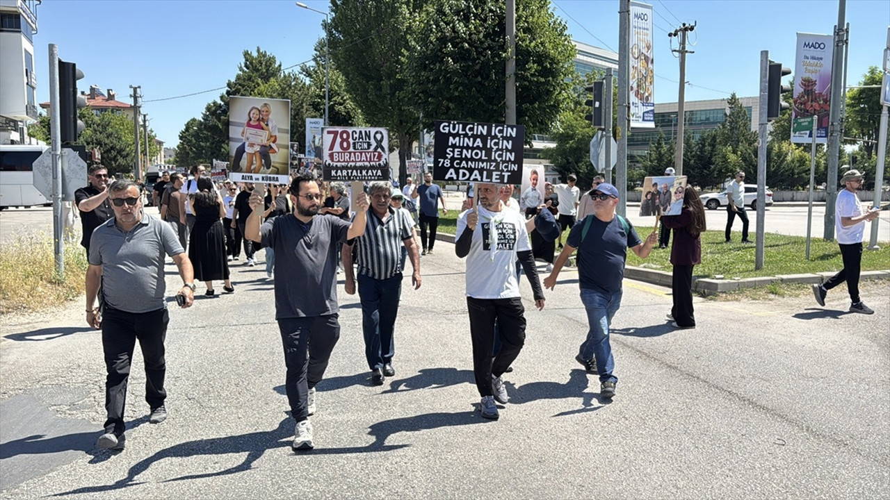 78 Can İçin Adalet Yürüyüşü 3. Günde Büyüyor: Aileler Gerede’ye Ulaştı