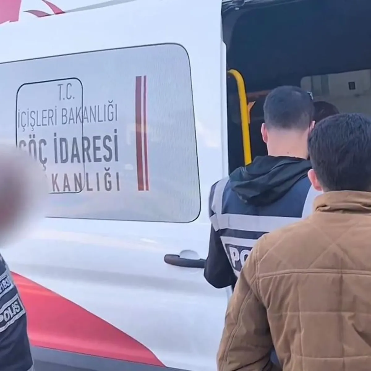 İçişleri Bakanlığı'ndan 81 ilde göçmen kaçakçılarına operasyon