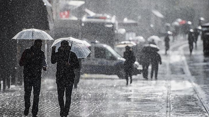 9 il için sarı kodlu uyarı: Kuvvetli yağış ve fırtına geliyor