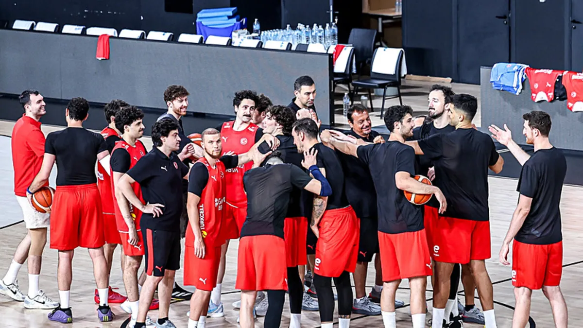 A Milli Erkek Basketbol Takımı 1062. Maçına Bosna Hersek'te Çıkıyor