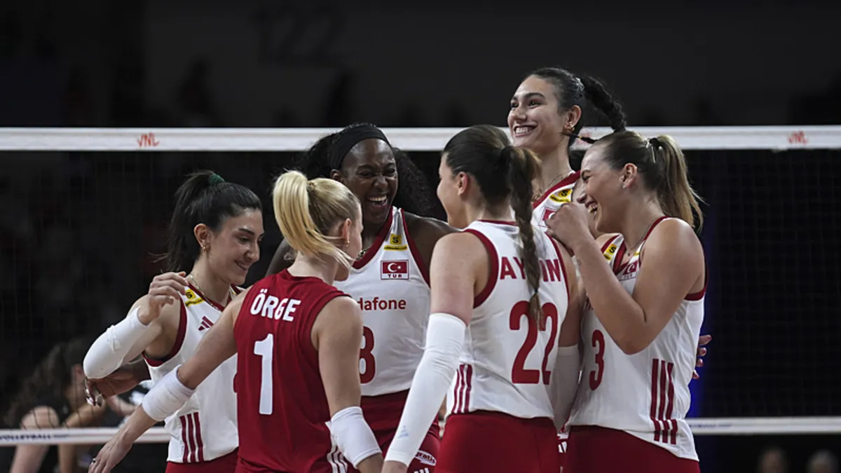 A Milli Kadın Voleybol Takımı Belçika'yı 3-0 Mağlup Etti
