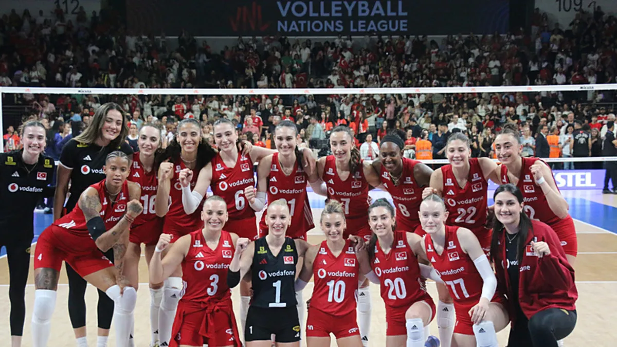 A Milli Kadın Voleybol Takımı, Çin ile Kritik Maça Çıkıyor