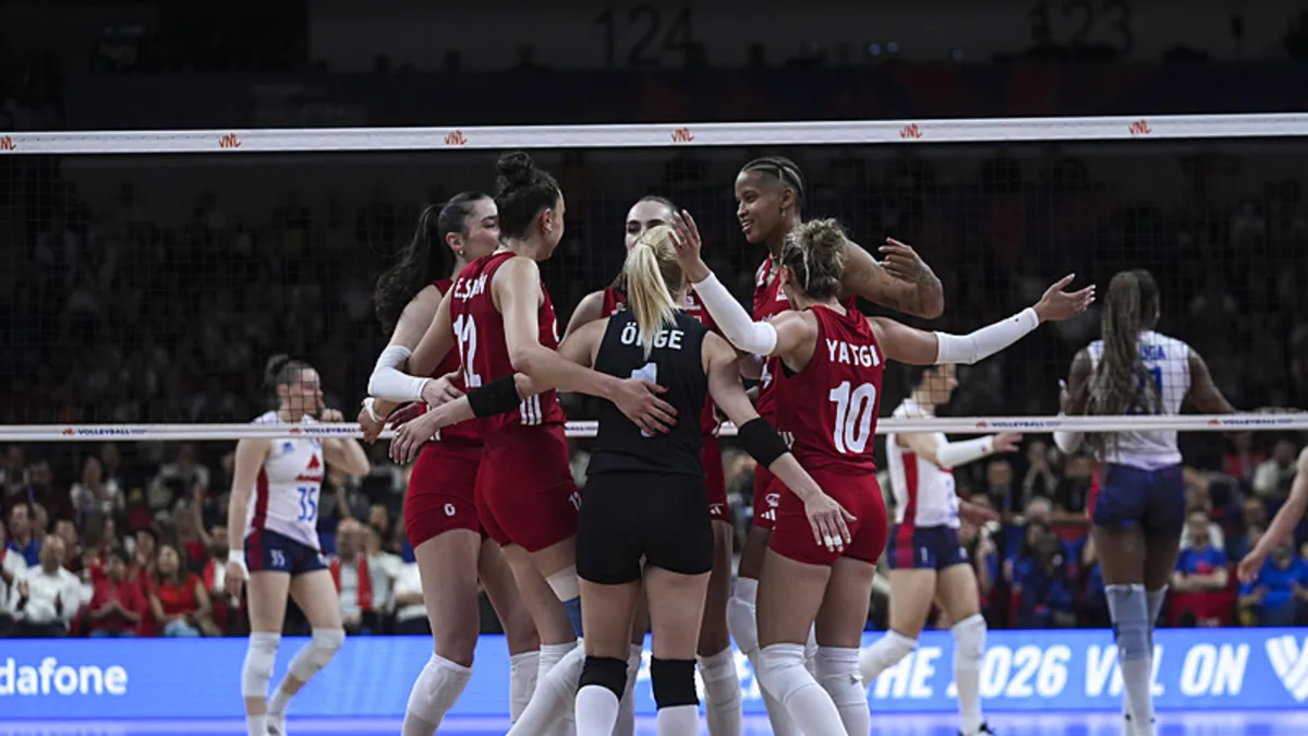 A Milli Kadın Voleybol Takımı, Fransa karşısında set vermedi