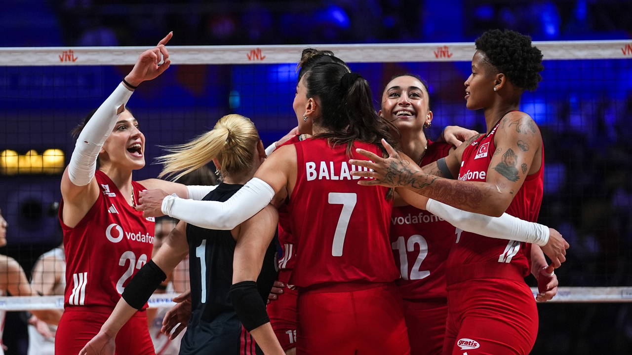 A Milli Kadın Voleybol Takımı, Milletler Ligi Finalinde Brezilya ile Karşılaşıyor