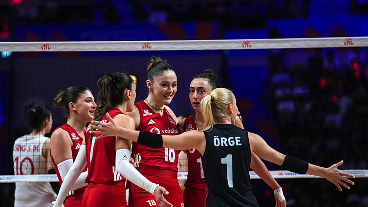 Filenin Sultanları VNL'de 3. Kez Finalde: Tarihi Başarı