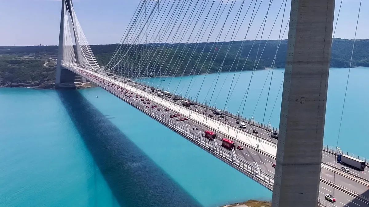 A Milli Takım ABD'ye Togg'lu Konvoyla Uğurlandı