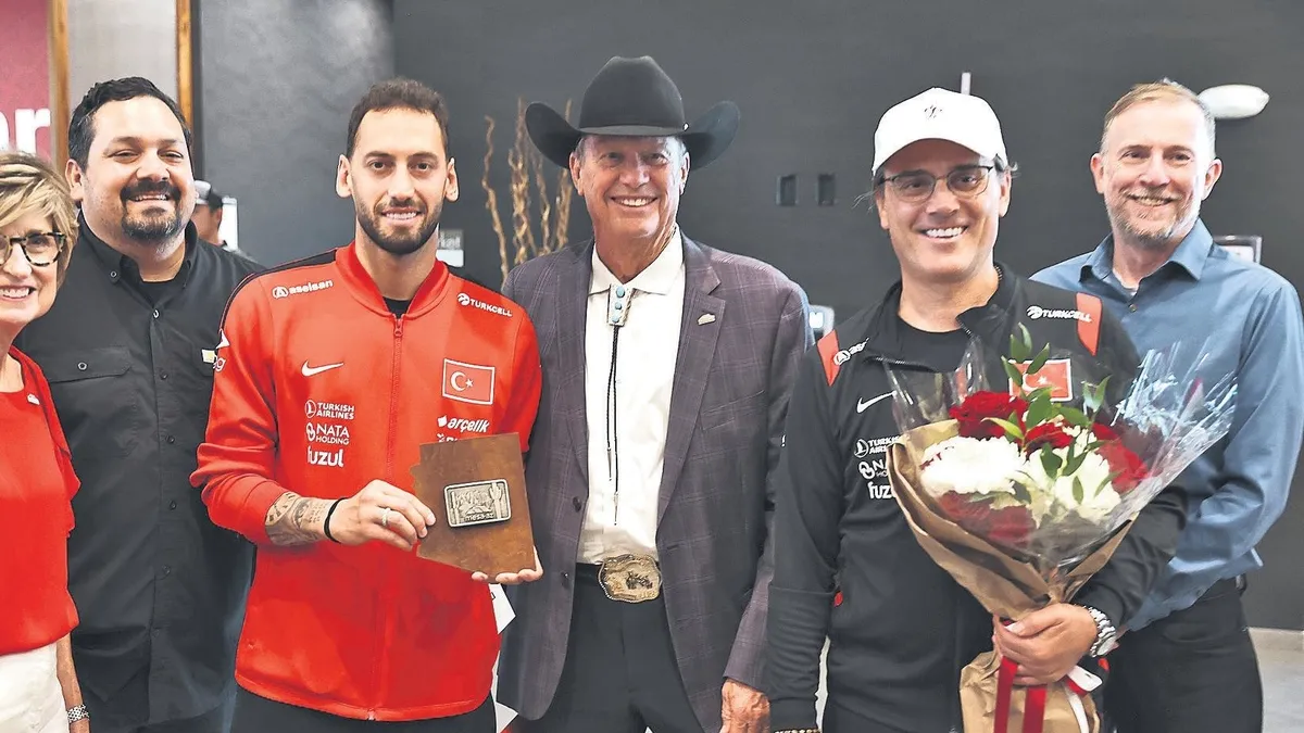 A Milli Takım Arizona’da: Montella’dan sıcak esprisi