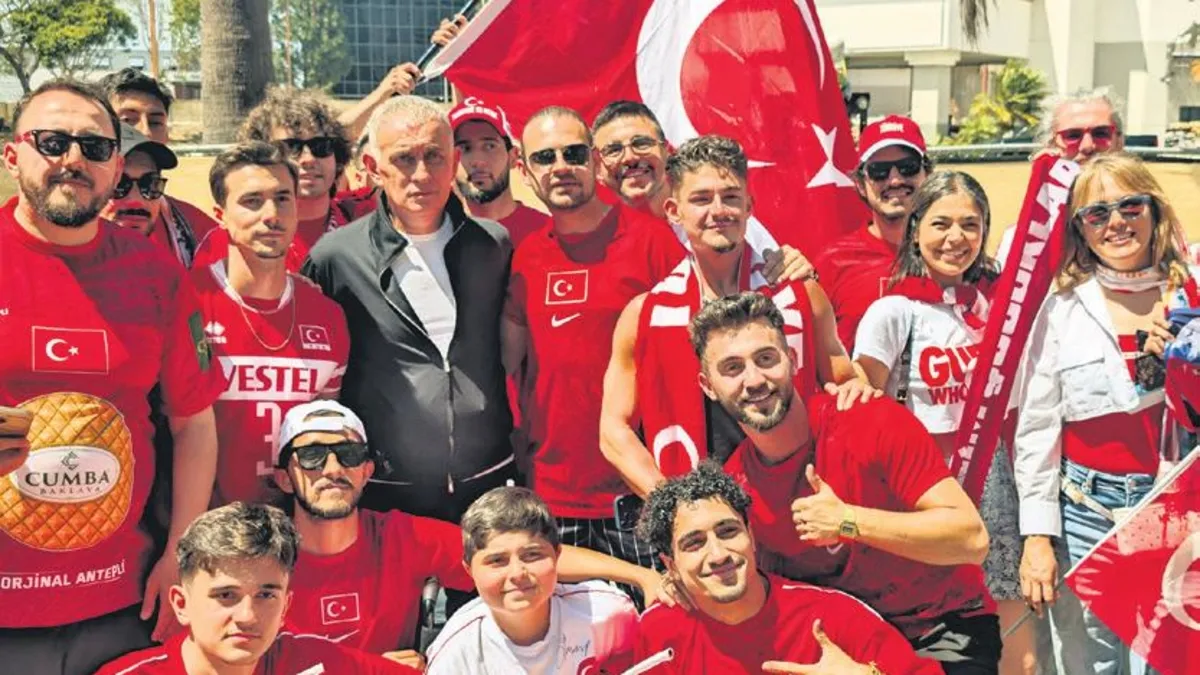 A Milli Takım'a Los Angeles'ta Konvoylu Destek