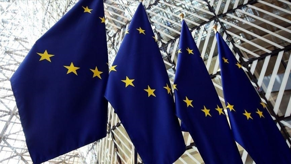 AB, İngiltere'nin Ukrayna'ya 90 Milyar Euroluk Kredi Programına Katılımını Onayladı