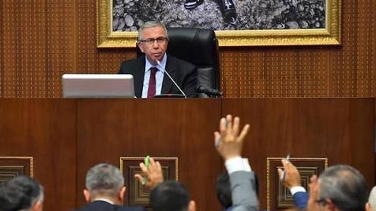 ABB Meclisi'nde Yeni Başkan Vekili Seçildi: AKP'nin Çabası Yetmedi