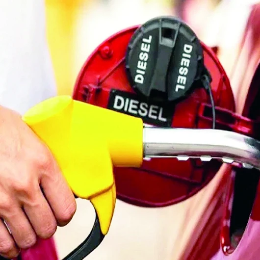 ABD'de Dizel Fiyatı İlk Kez 6 Doları Aştı