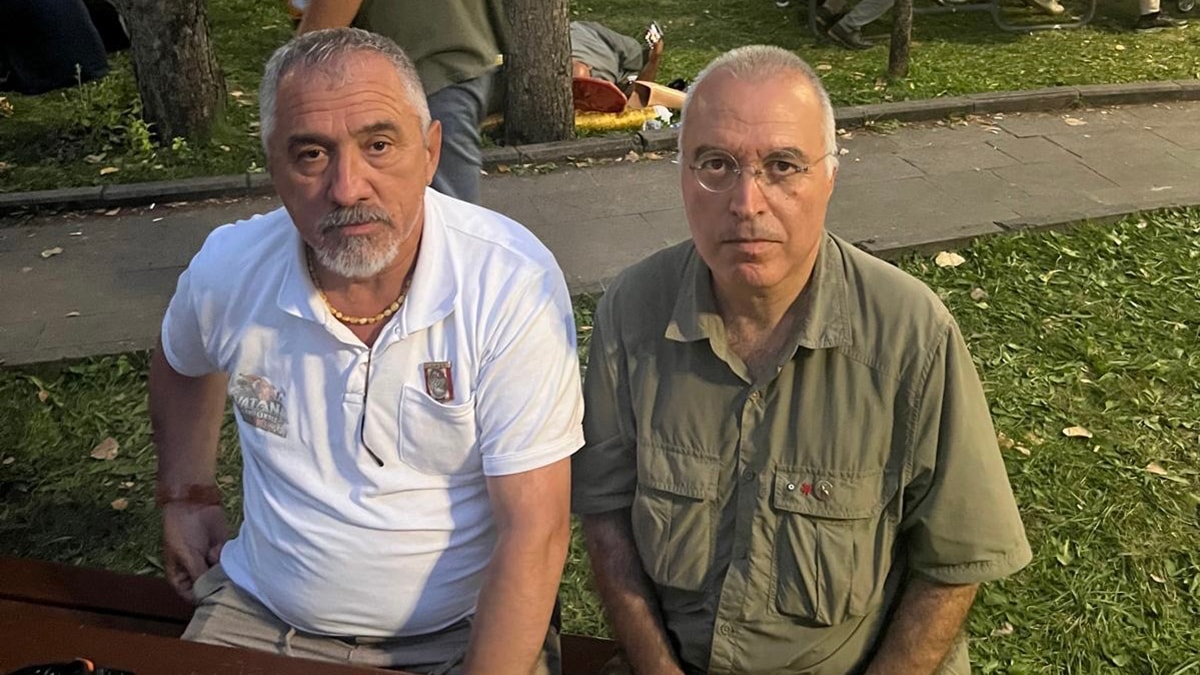 ABD’de Gazi Çolakoğlu’na Ayakta Alkış: Türkiye’de Unutuldu