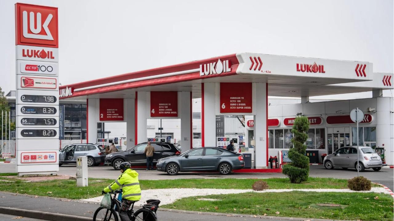ABD'den Lukoil'e Yaptırım Muafiyeti Uzatımı