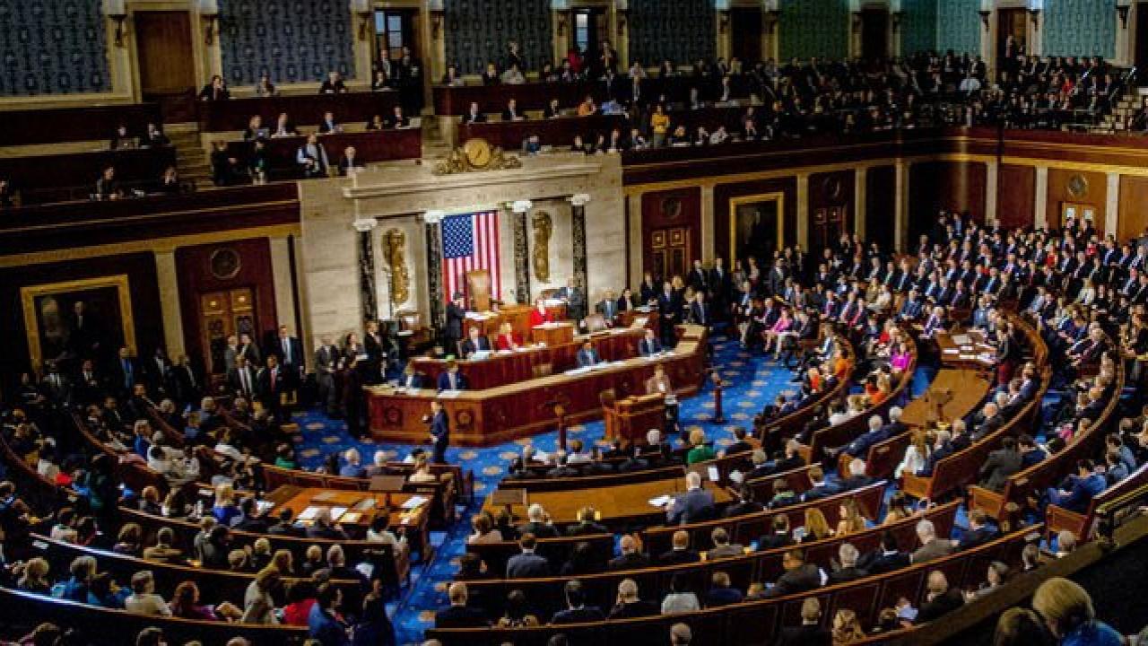 ABD Senatörlerinden Trump'a Rus Dizeli Çağrısı