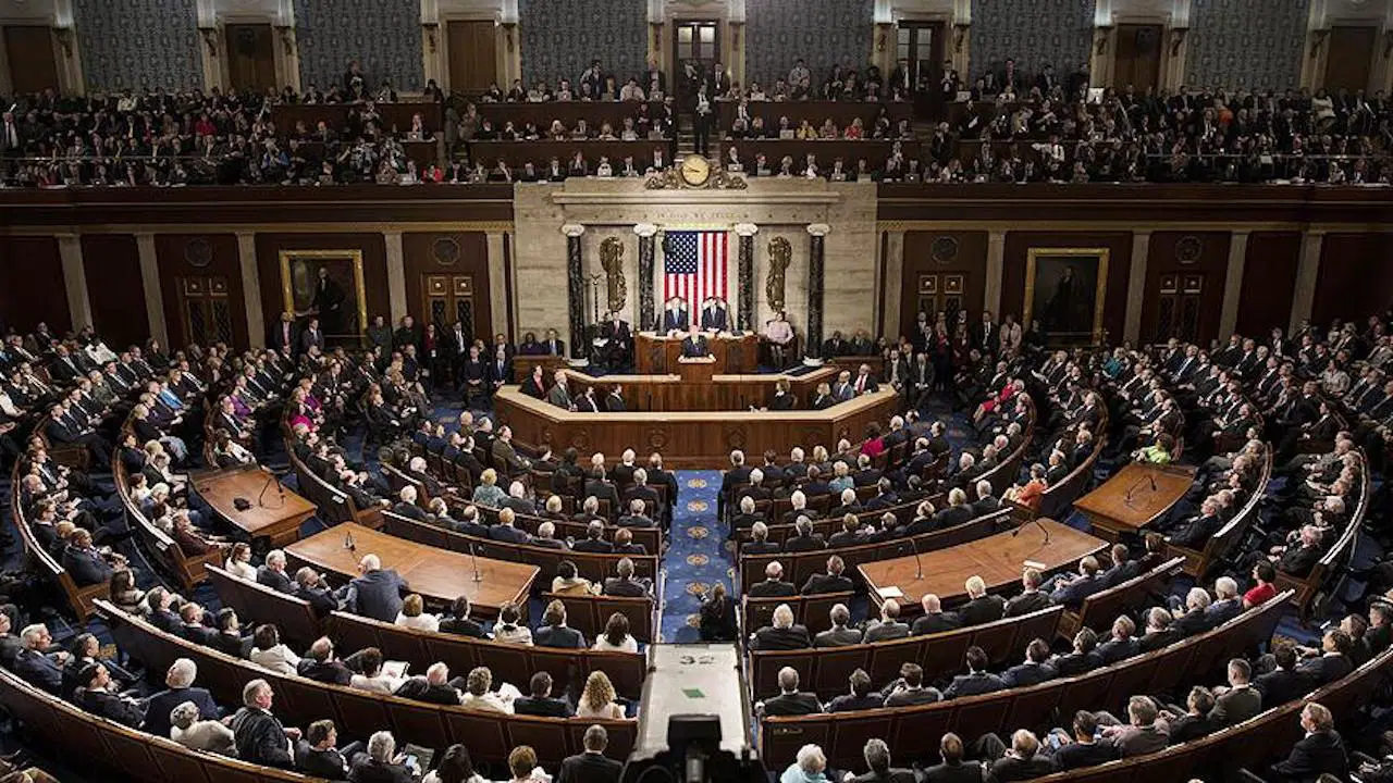 ABD Senatosu'ndan Trump'a savaş yetkisi kısıtlaması