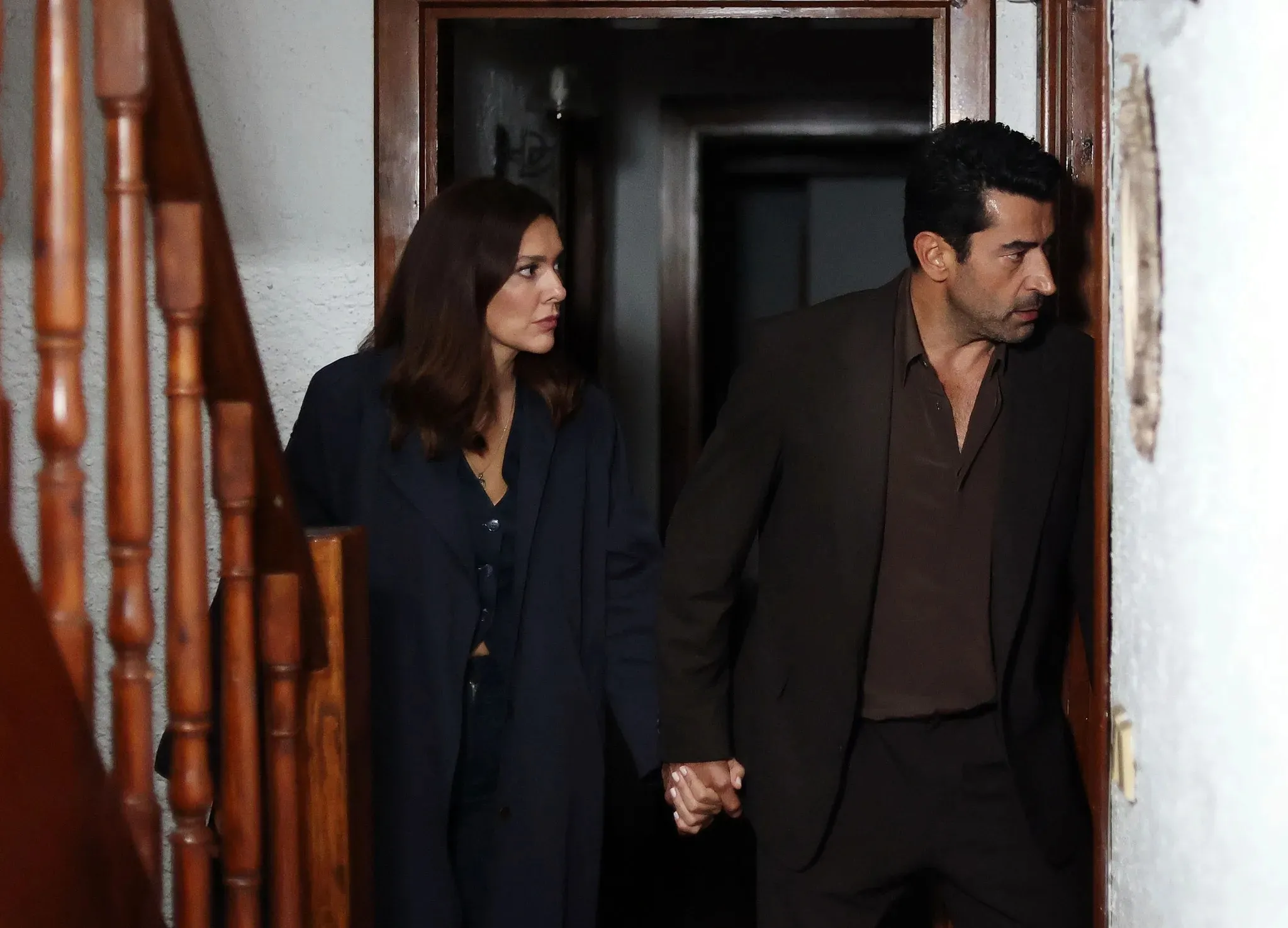 A.B.İ.'de Doğan, Leyla'yı Saruhan'a Bağlayan Sırrın Peşinde