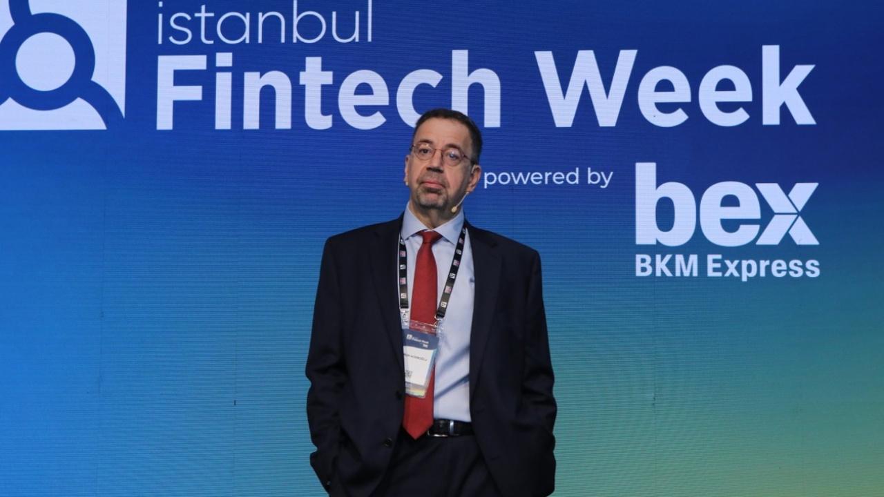 Acemoğlu: Yapay zekada fırsat uygulama katmanında