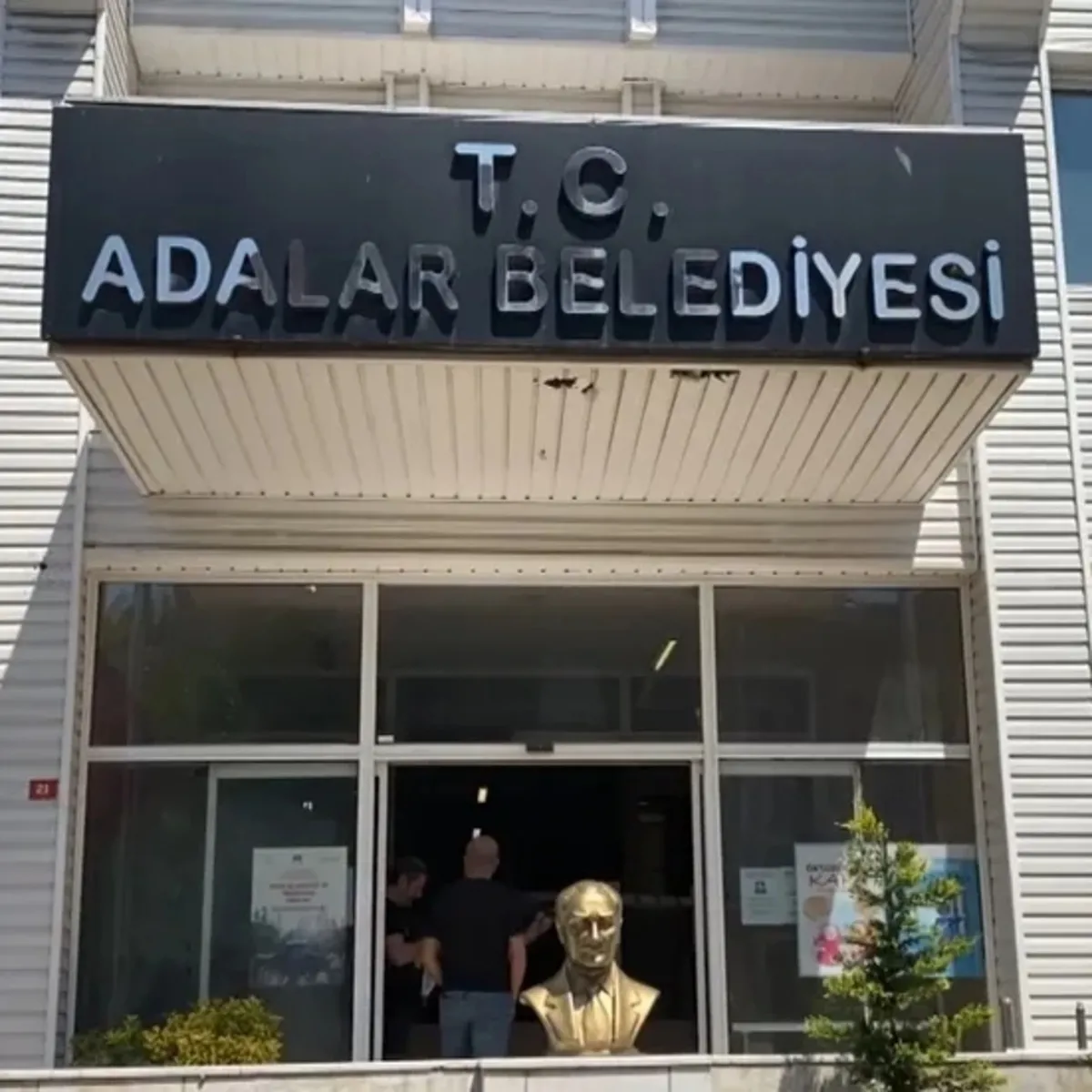 Adalar Belediyesi'nde 40 ayrı usulsüzlük: Rüşvet çarkı ortaya çıktı